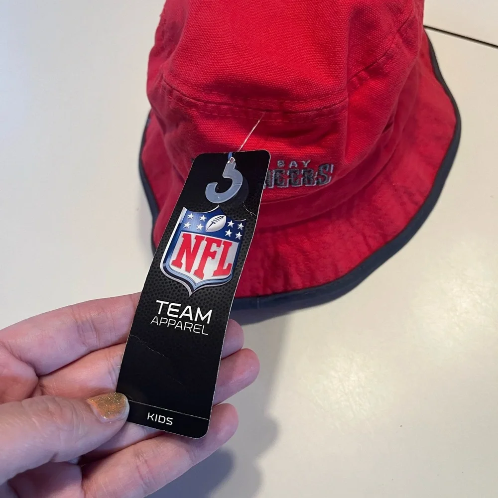 NWT Tampa Bay NFL Buccaneers youth boy 4-7 bucket hat
